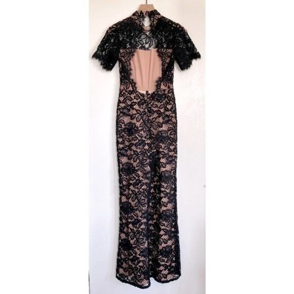 NWT Alexis Kelie Short Sleeve Lace Open Back Jumpsuit Black Size XS - Picture 5 of 15